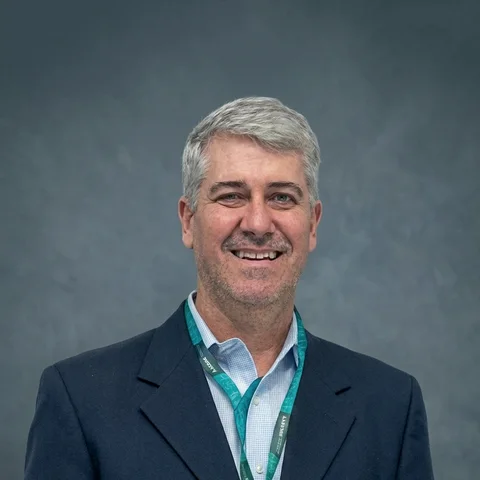 Dr. Mauro Vidigal-Lopes